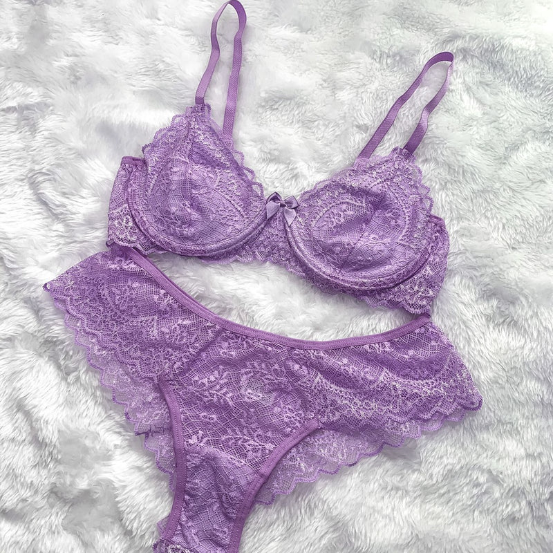 Conjunto De Lingerie Sem Bojo Com Arco Renda Calcinha e Sutiã Rendados