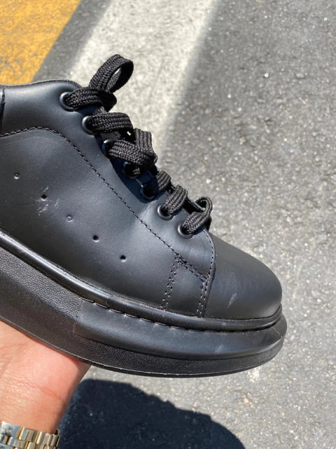Alexander Mcqueen