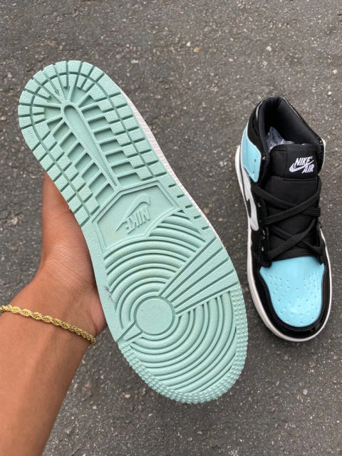 Nike Air Jordan 1 Mid 'Tropical Twist' Igloo Aqua