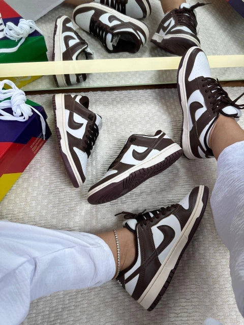 Dunk Low SB