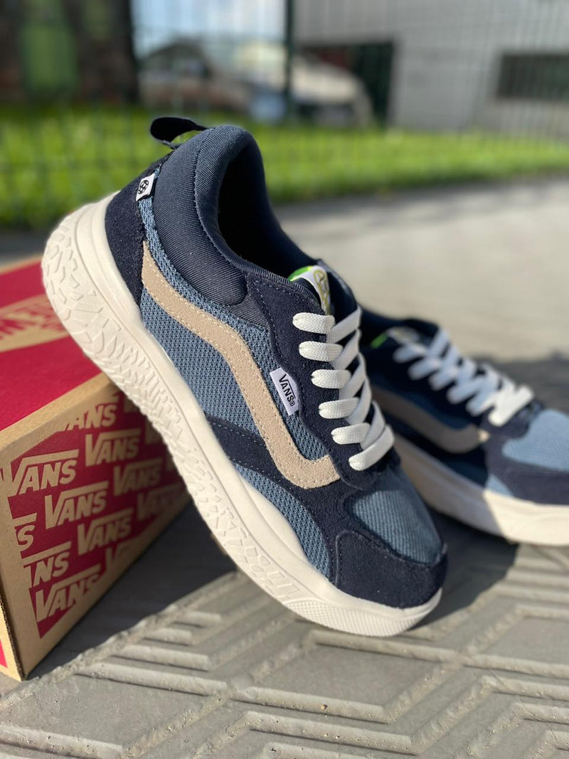 Neo Vans VR3