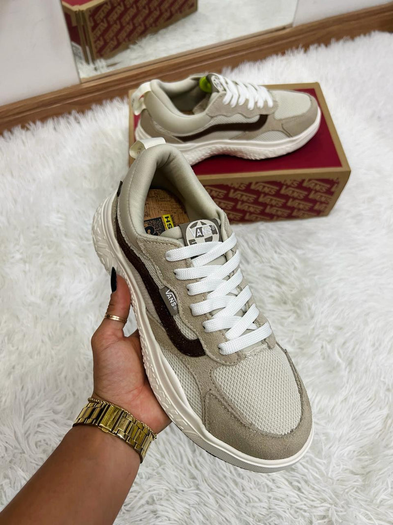 Neo Vans VR3