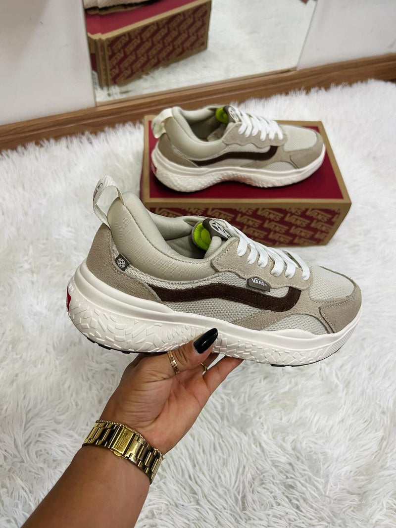 Neo Vans VR3