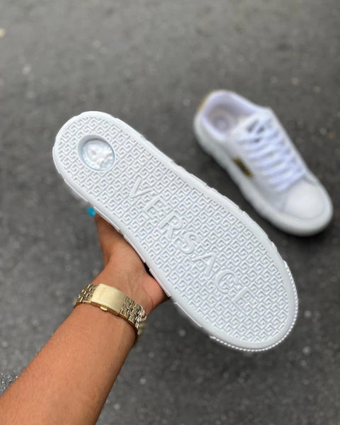Versace Chain Reaction