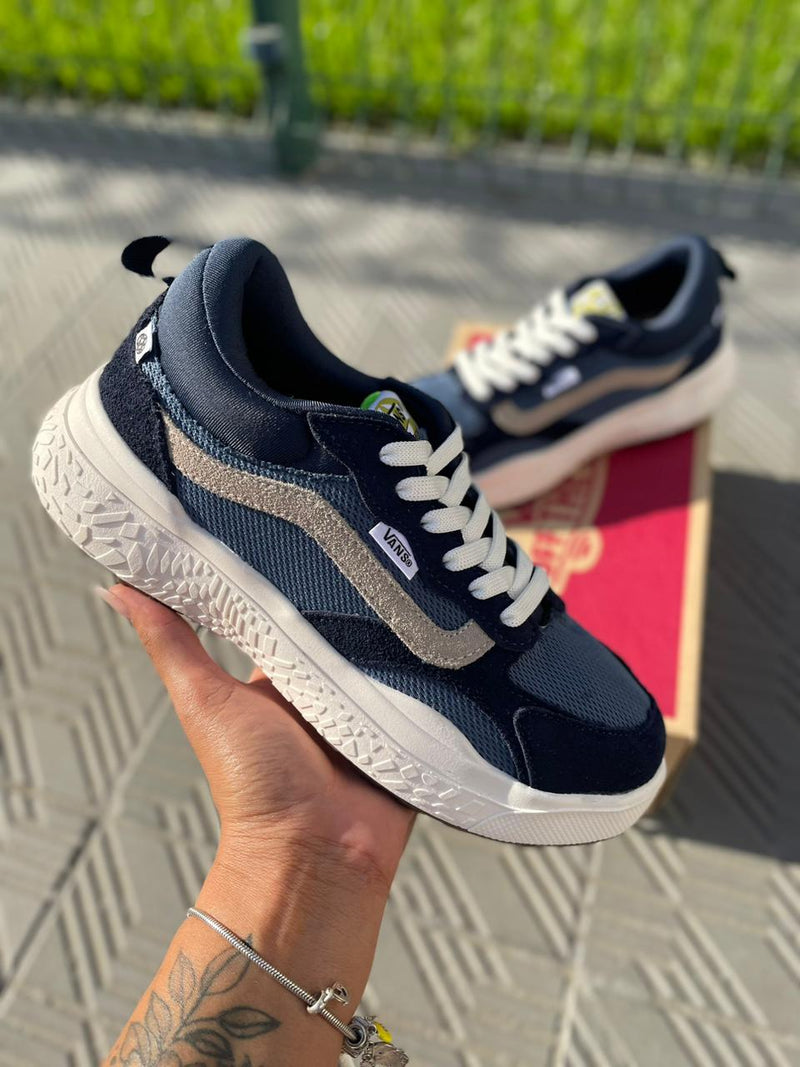 Neo Vans VR3