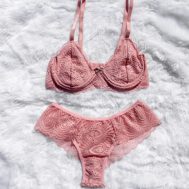 Conjunto De Lingerie Sem Bojo Com Arco Renda Calcinha e Sutiã Rendados