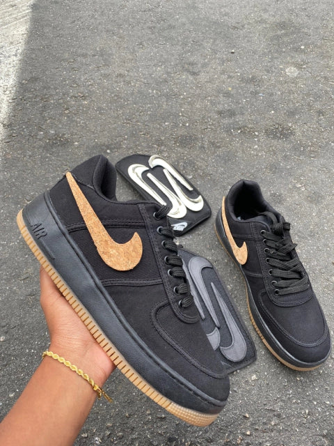 NIKE AIR FORCE 1 LOW X TRAVIS SCOTT