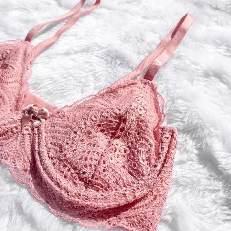 Conjunto De Lingerie Sem Bojo Com Arco Renda Calcinha e Sutiã Rendados