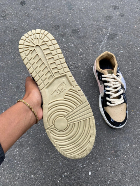 Dunk Low SB