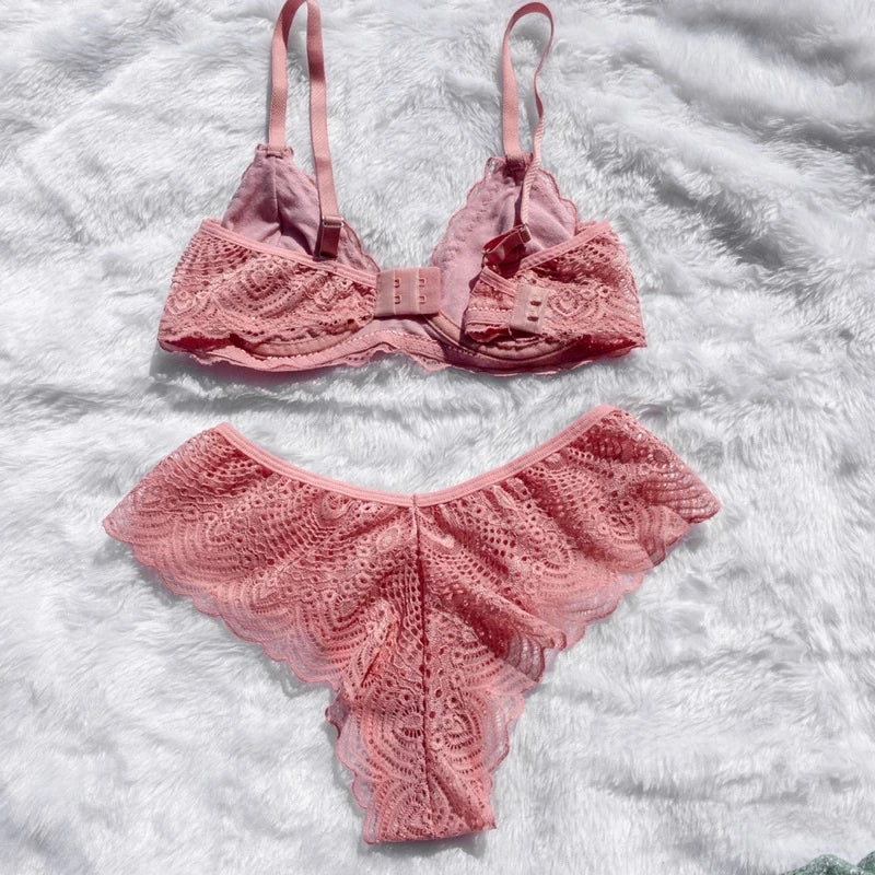 Conjunto De Lingerie Sem Bojo Com Arco Renda Calcinha e Sutiã Rendados
