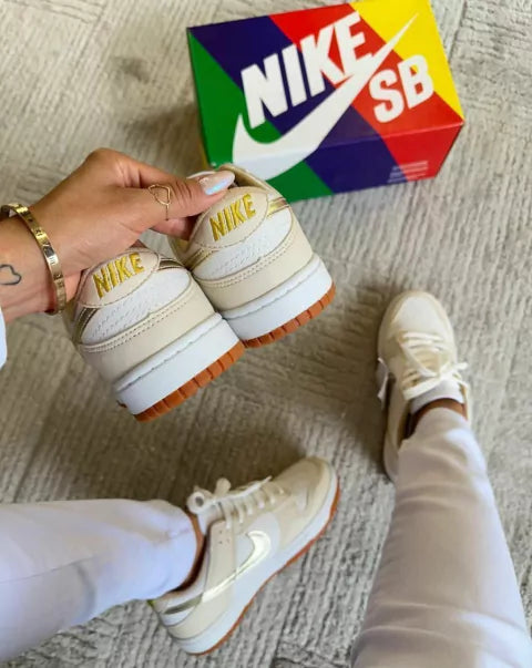 Dunk Low SB