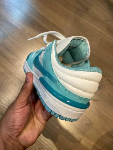 Dunk Low SB