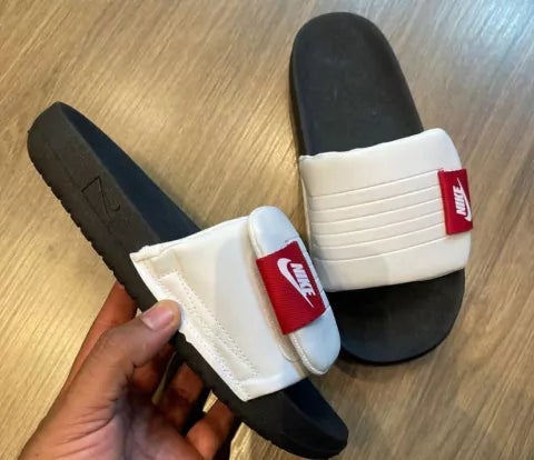 Chinelo Nike Offcourt Adjust Slide