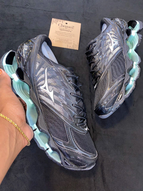 Mizuno Wave Prophecy 8