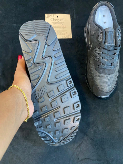 Air Max 90 “Triple Black”