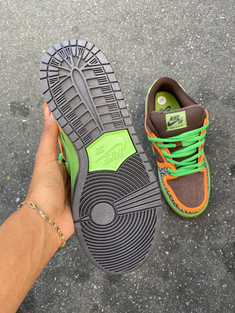 Dunk Low SB