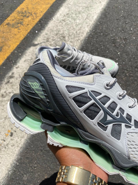 Mizuno Wave Prophecy 9