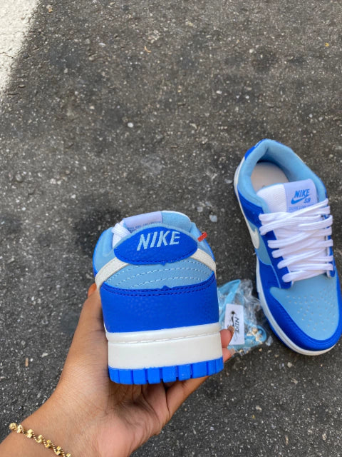 Dunk Low SB