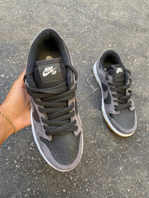 Dunk Low SB