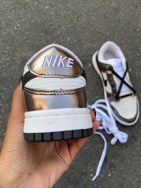 Dunk Low SB