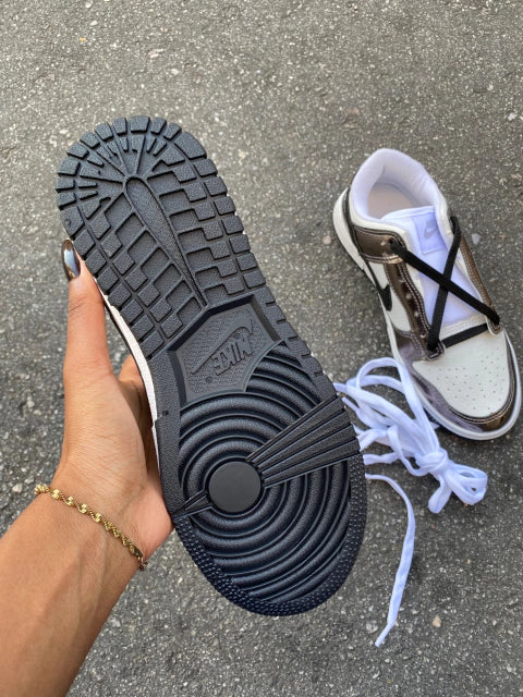 Dunk Low SB