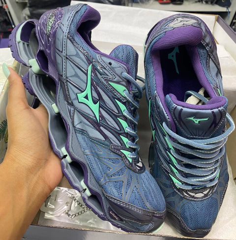 Mizuno Wave Prophecy 7