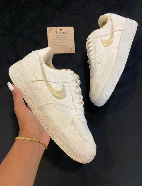Air Force 1 '07 LV8 Gold Foil Swoosh