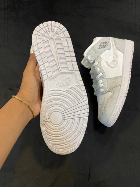 Nike Air Jordan 1 Retro High OG ´Neutral Grey´