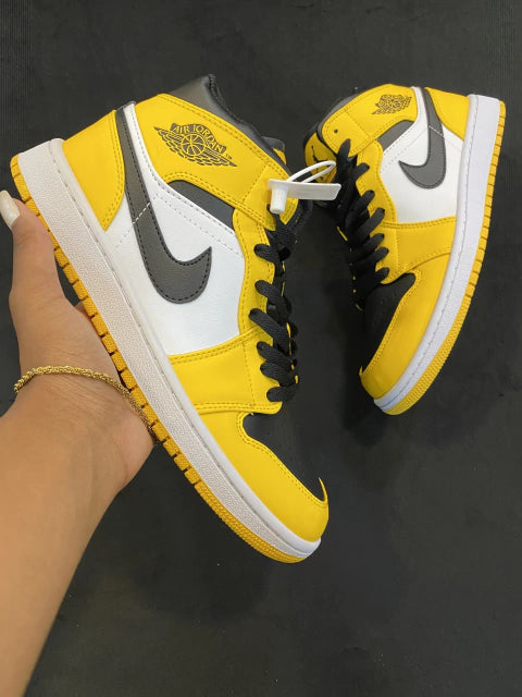 Nike Air Jordan 1 Retro High OG Taxi