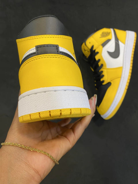 Nike Air Jordan 1 Retro High OG Taxi