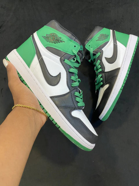 Nike Air Jordan 1 Retro High Og "Lucky Green"
