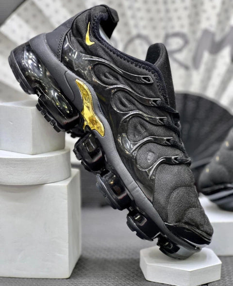 Vapor Max Plus
