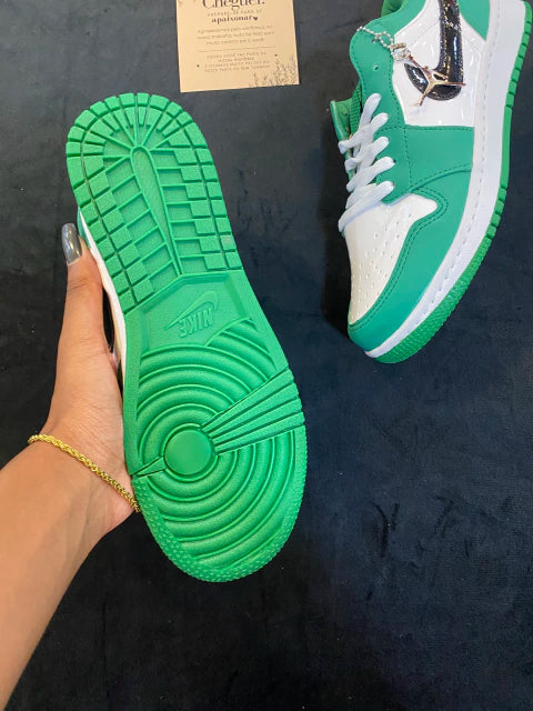 Air Jordan 1 Low Pine Green