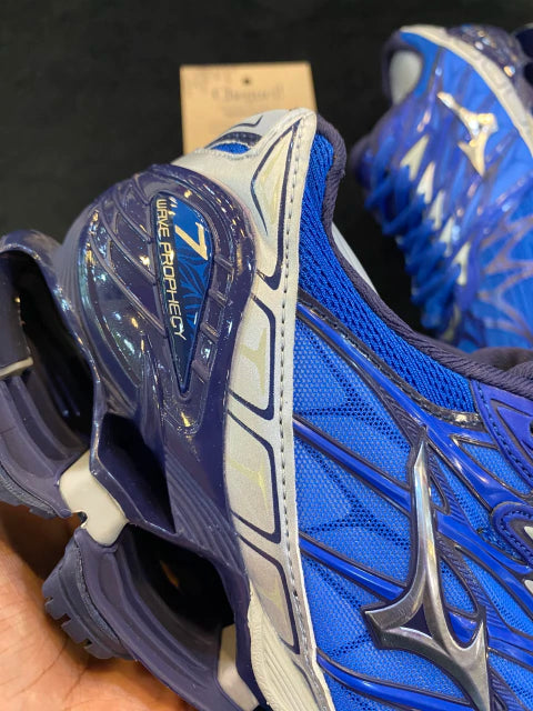 Mizuno Wave Prophecy 7