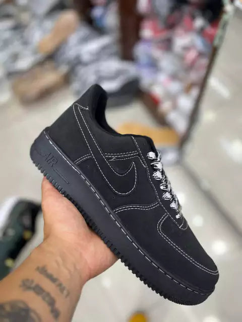 Air Force 1 Low Black Plantom