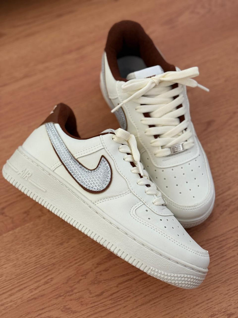 AIR FORCE 1 CARAMEL/SHINE SAND